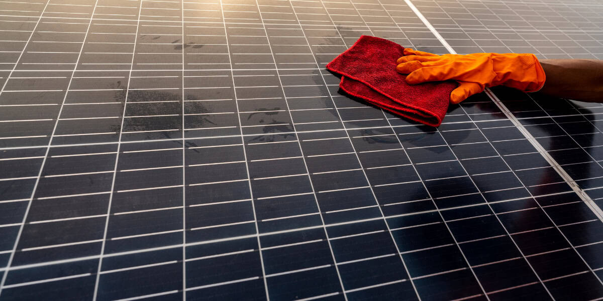 Solar Panel DIY Maintenance